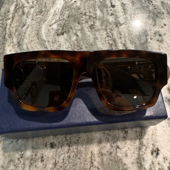 Louis Vuitton Acetate LV Link Square Sunglasses Z1479W Dark Tortoise - Picture 2 of 10